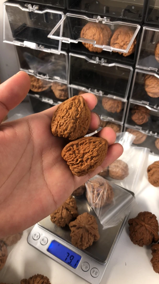文玩南疆对玩麻核桃