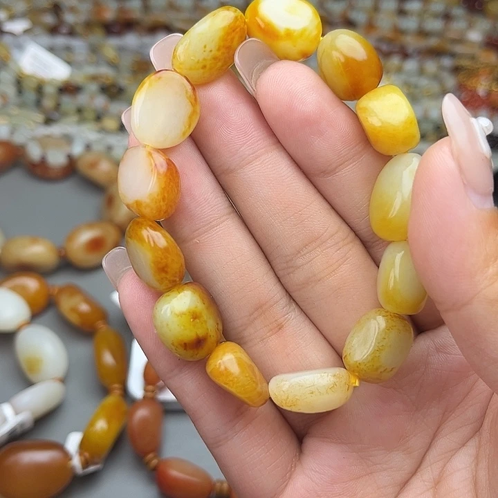 和田玉（糖玉）未镶嵌手链