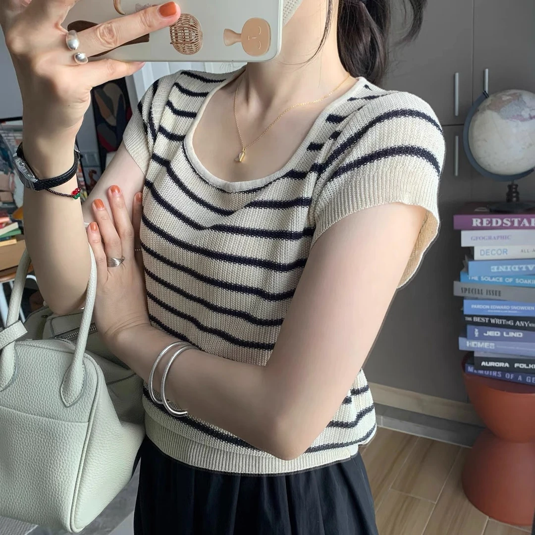 大娟2597夏季新款法式高级感时尚薄针织方领短袖女