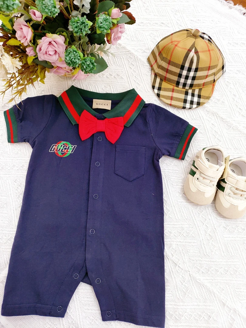 男宝夏季休闲风短袖爬服哈衣个性款