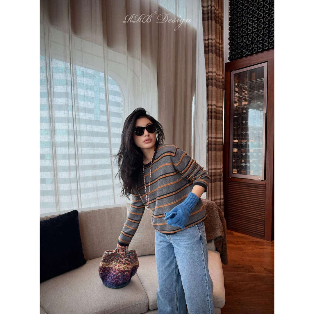 RRB Design 摩登隽永高阶羊绒桑蚕丝混纺条纹上衣