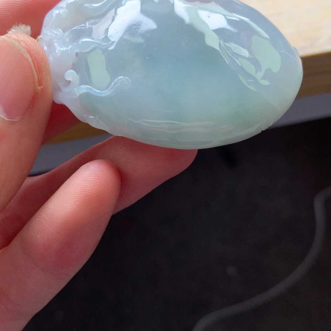 翡翠颈饰未镶嵌吊坠