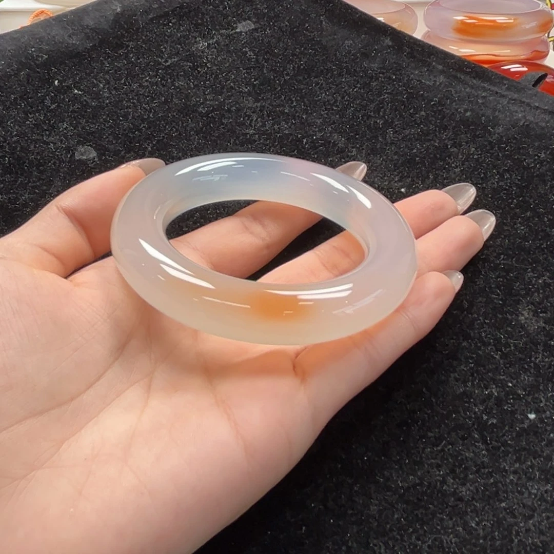 手镯玛瑙/玉髓未镶嵌