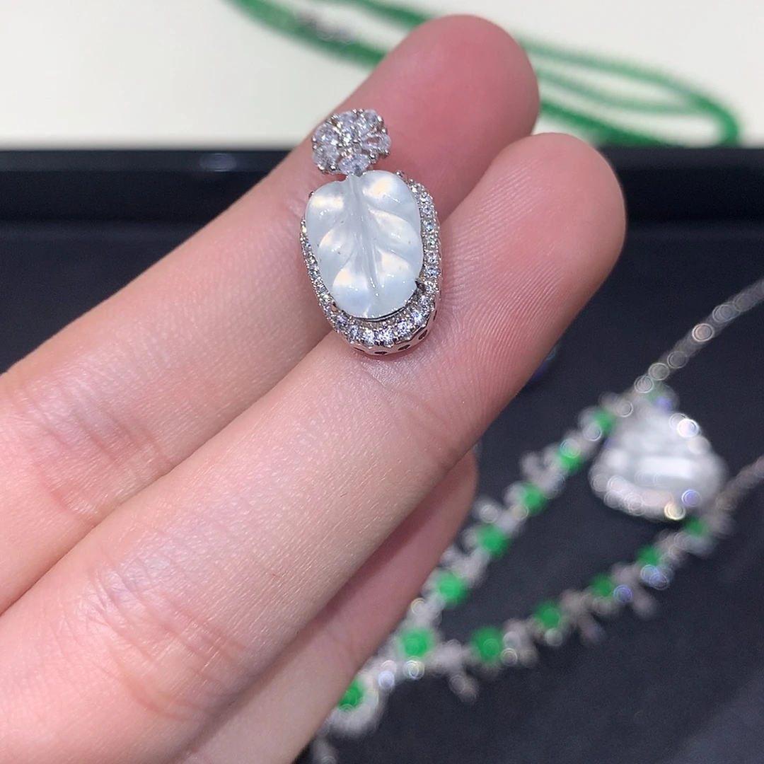 翡翠银S925镶嵌颈饰