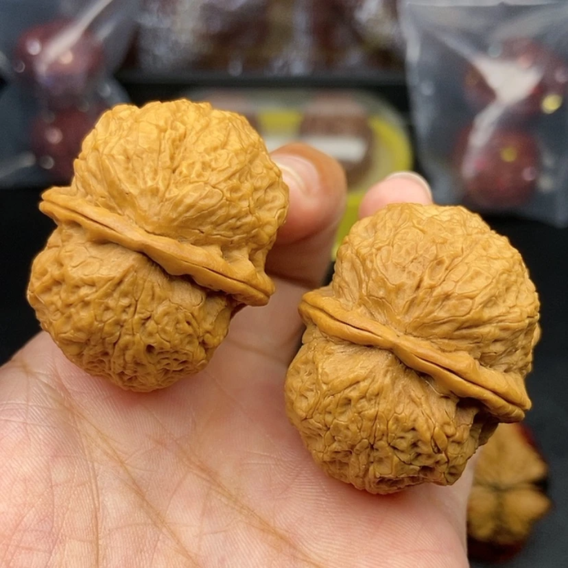 【闪购商品】把件文玩核桃40尺饕餮金蟾50.7克