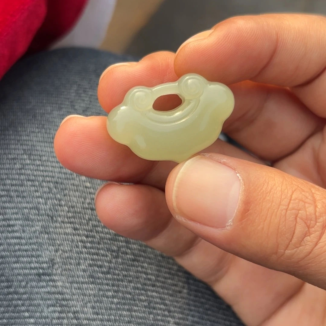 颈饰未镶嵌和田玉如意30尺寸