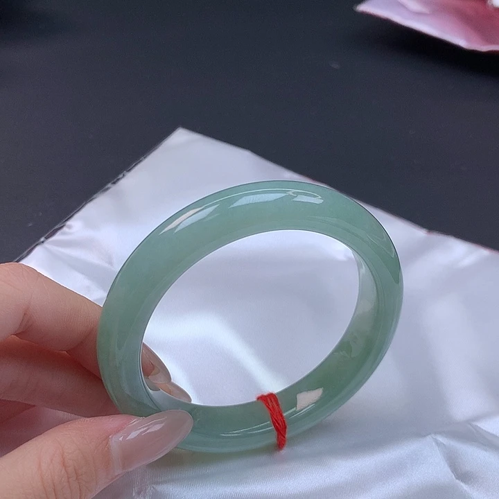 翡翠未镶嵌手镯57