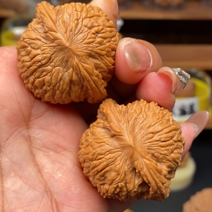 文玩核桃吊坠易****)41全品泥鳅背