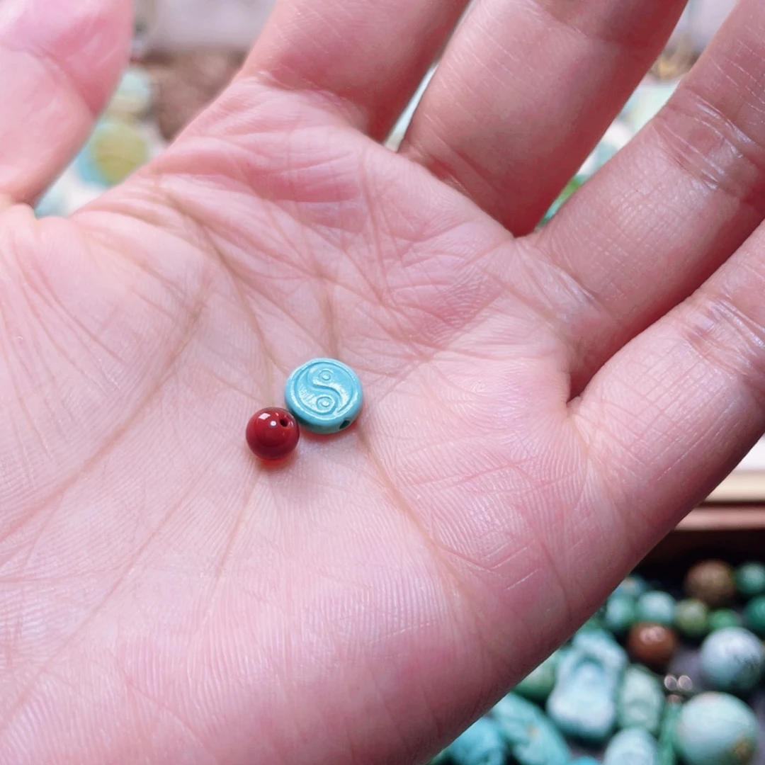 南红玛瑙配饰未镶嵌