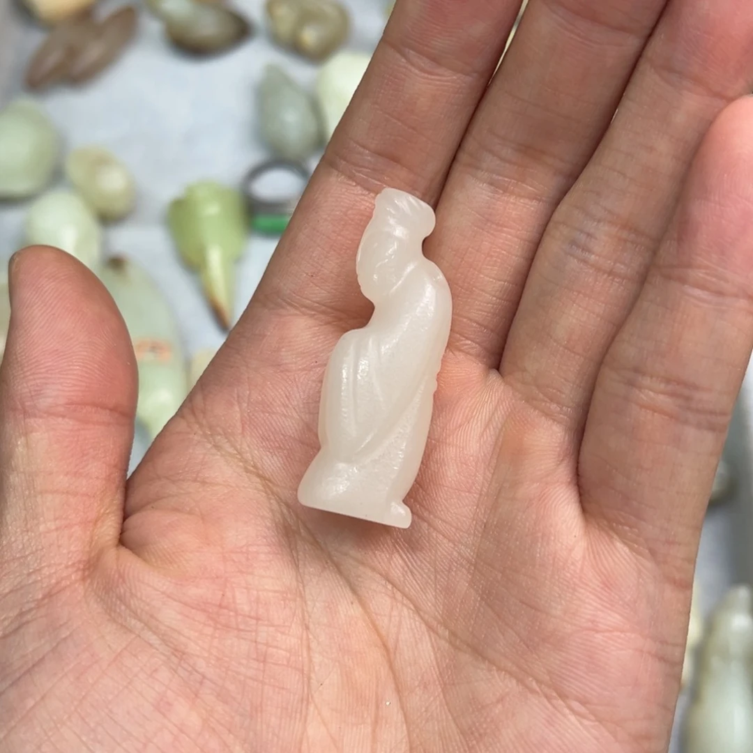 时***客玉摆件等各种工具的使用