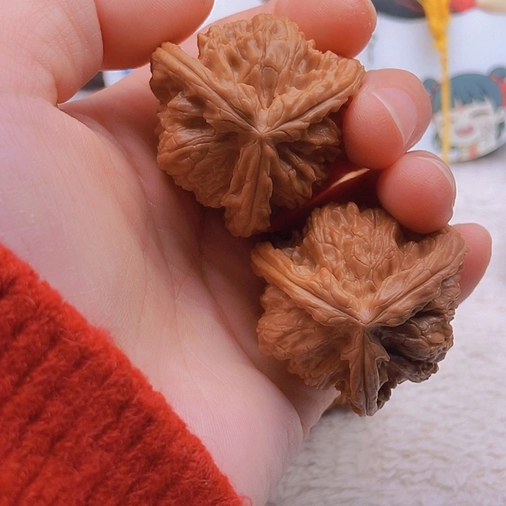 吊坠文玩核桃灯**珊三棱