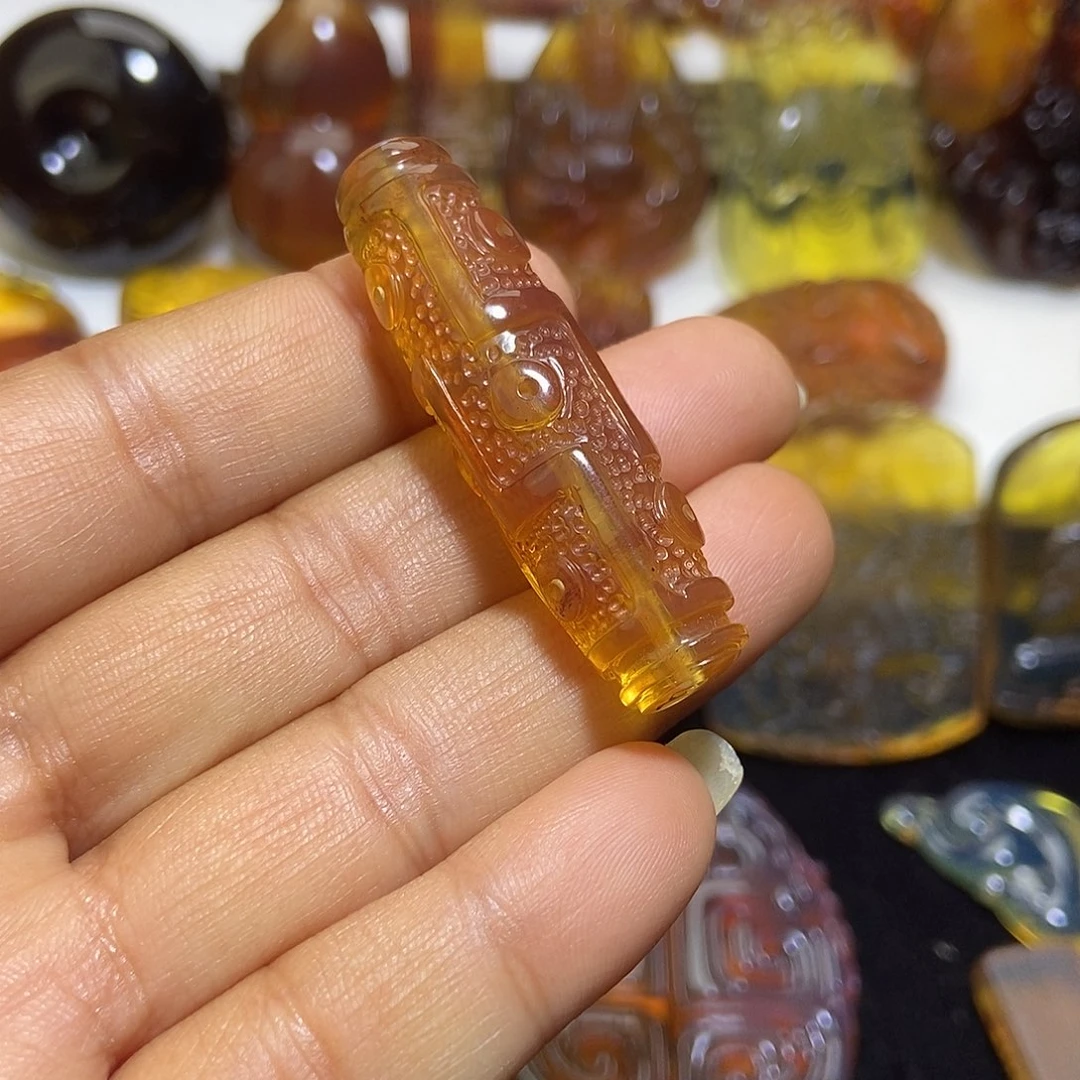 琥珀未镶嵌颈饰缅甸天然琥珀吊坠