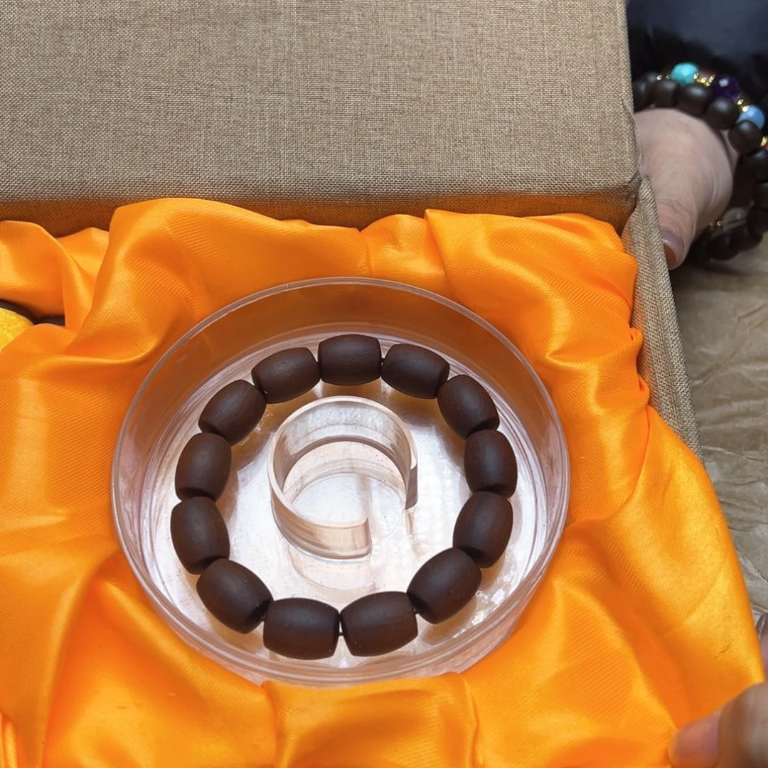 大叶紫檀（黑酸枝木类）