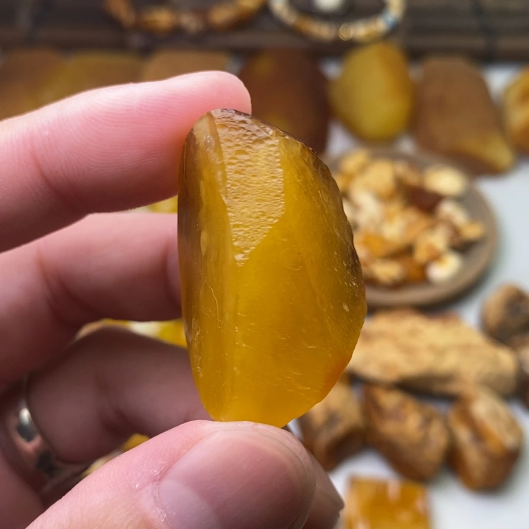 小***们定制琥珀天然蜜蜡