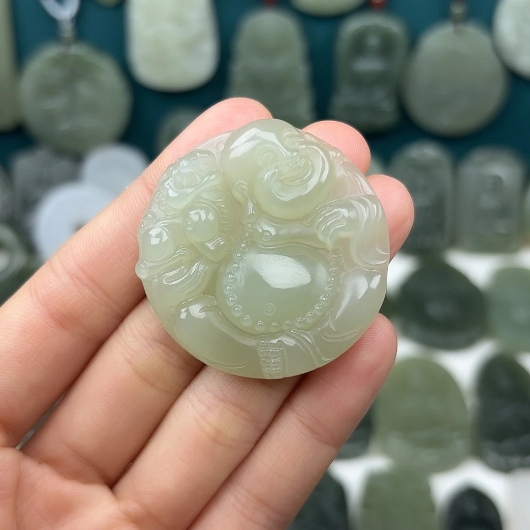 和田玉未镶嵌颈饰