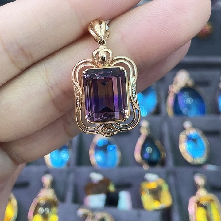 颈饰18K金镶嵌黄晶8.60