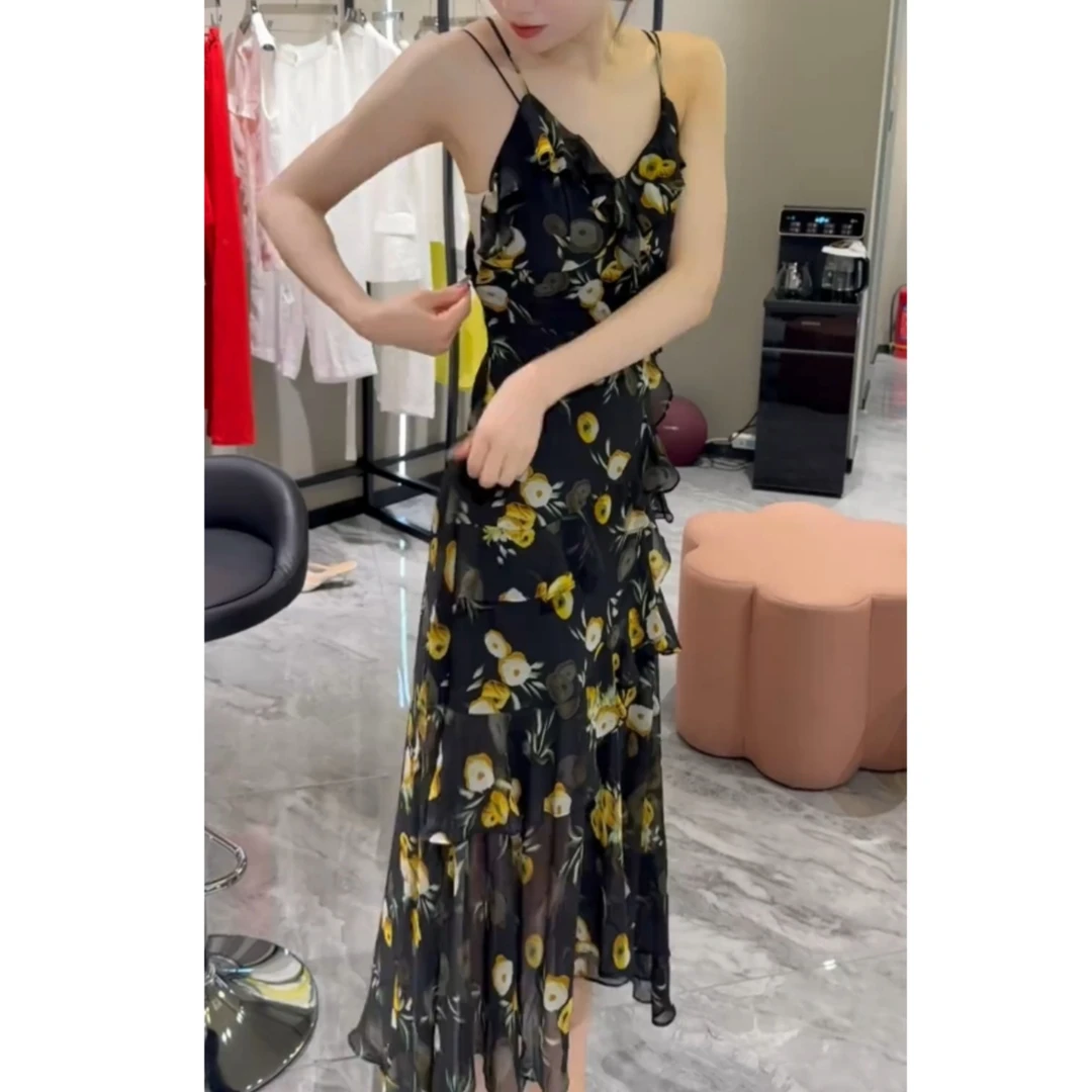 2025夏季新款小个子雪纺吊带裙女海边度假风碎花显瘦连衣裙G6027