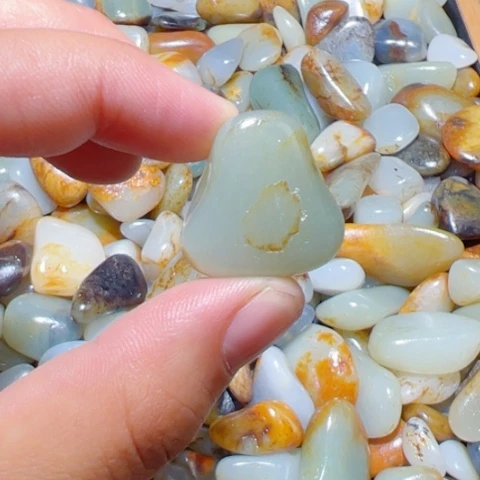 和田玉（子料）未镶嵌颈饰11.3克