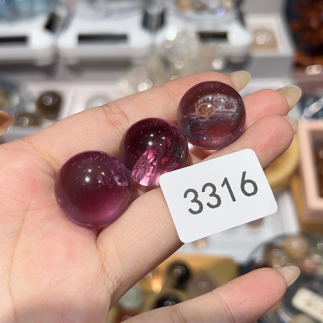 一***鹿未镶嵌大型摆件（非配饰）水晶