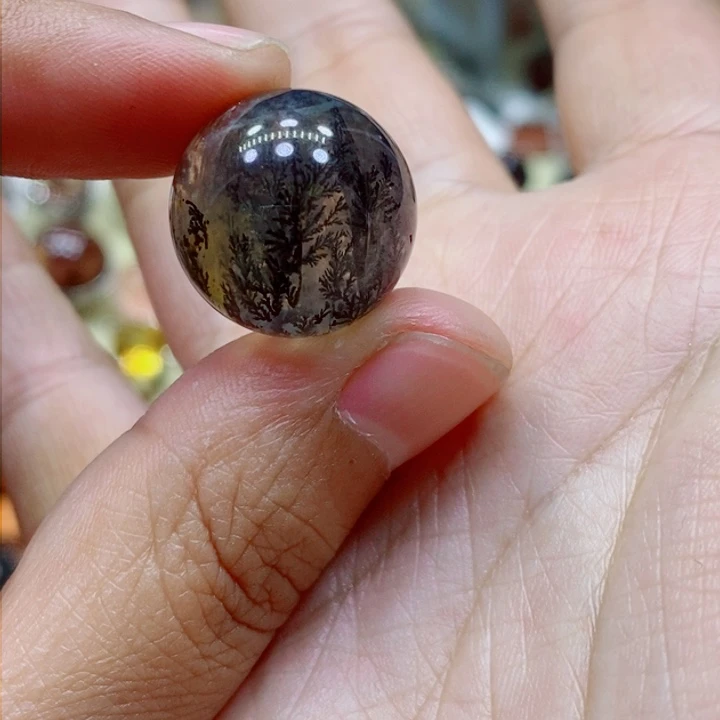 未镶嵌颈饰水晶c****y水晶