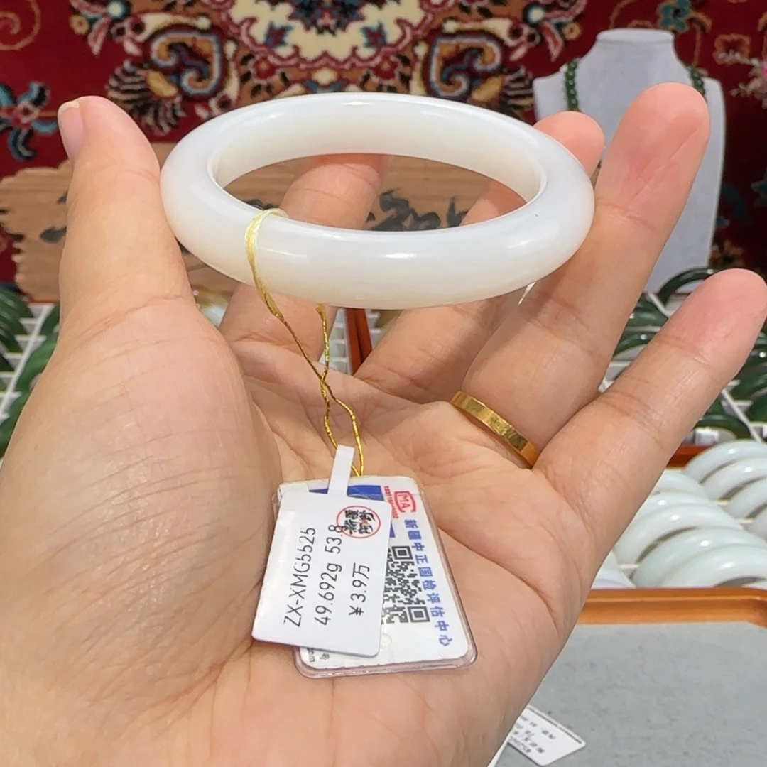 和田玉未镶嵌手镯新疆和田玉手镯