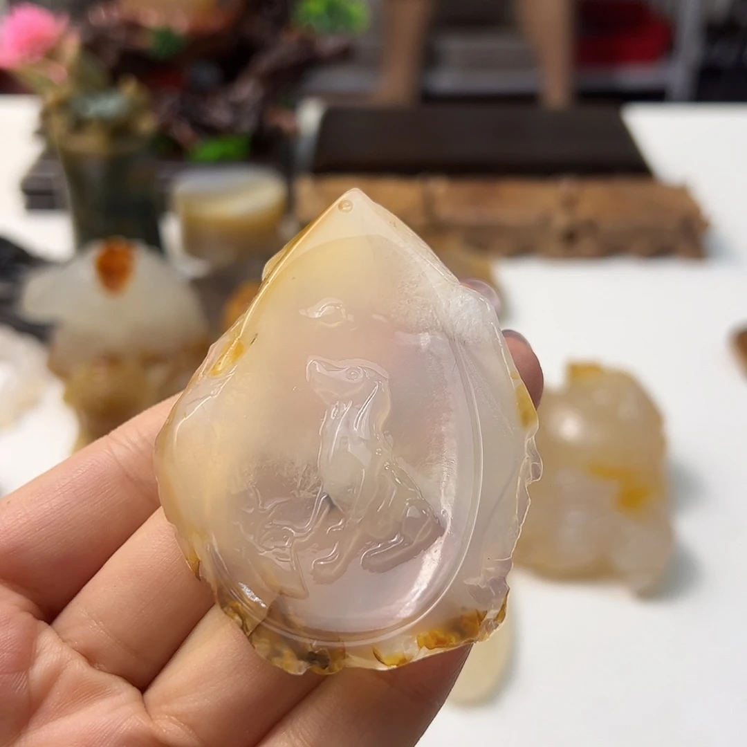 玛瑙/玉髓颈饰未镶嵌