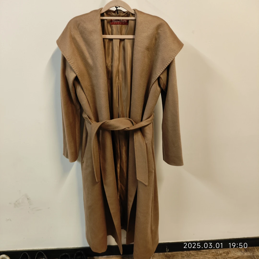 95新 MaxMara 麦殿/山羊绒大衣驼色170/92A/250301VZZTX05