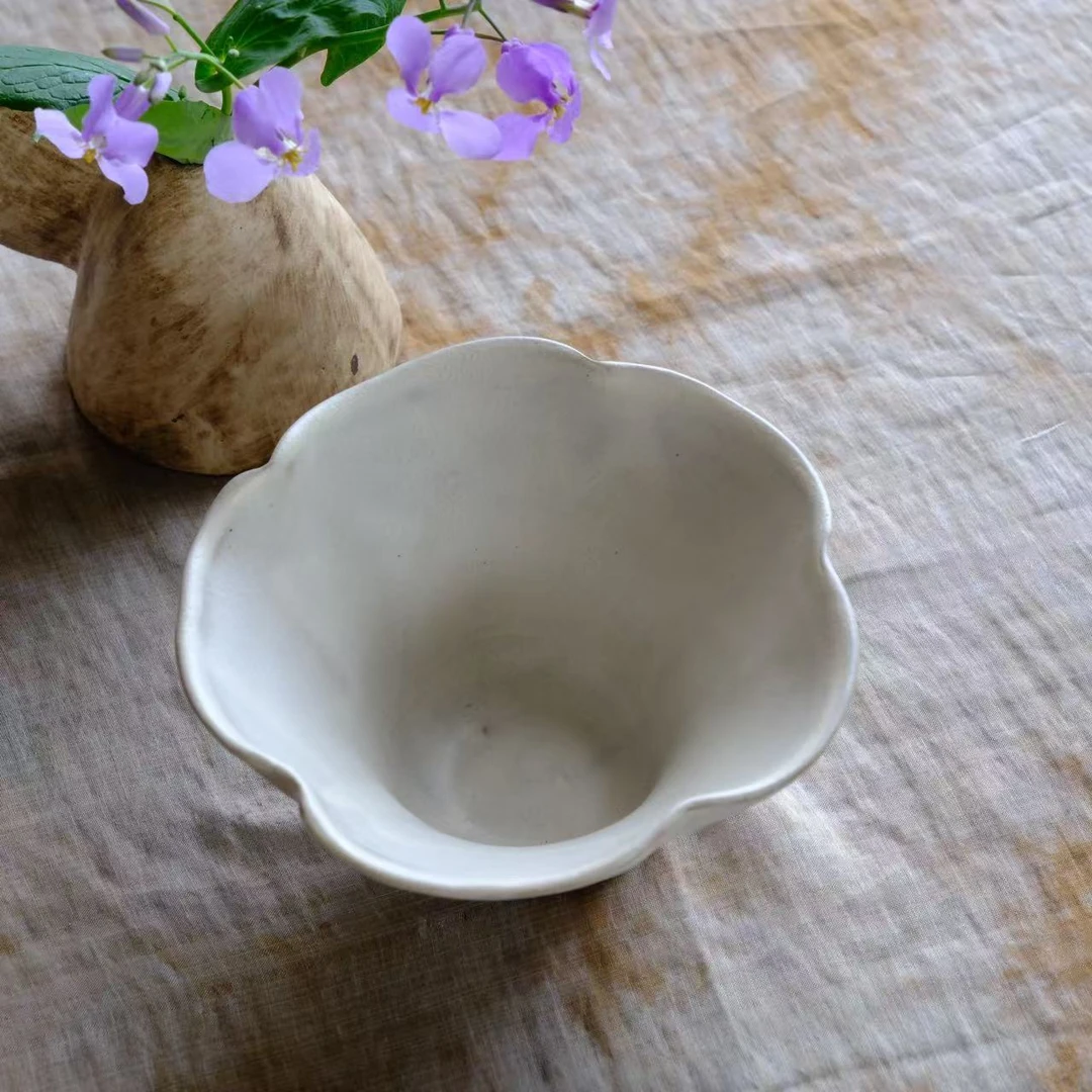 小喜宅 喜朵朵五瓣果盘(灰)（口径约13.6cm，高约6.8cm）