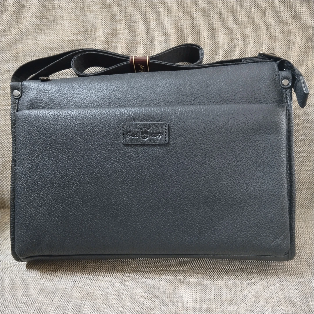 黑色男款方形男士男士单肩包软面通勤风简约单肩拉链