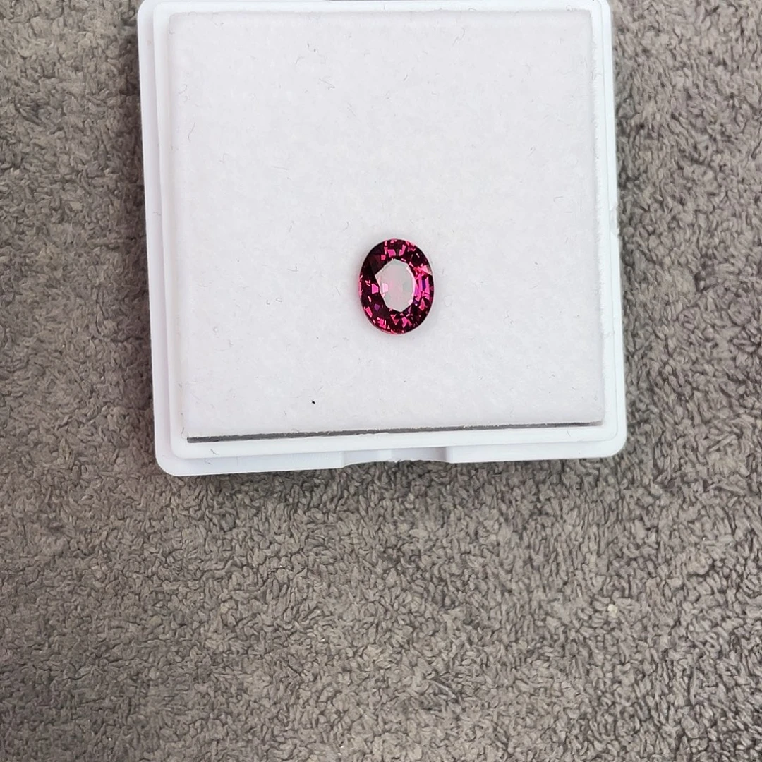 石榴石裸石未镶嵌1.82Ct
