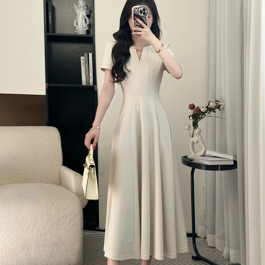 拉夏贝尔【精致宣言】25夏温婉赴约极简显瘦修身连衣裙 10535 KXJ