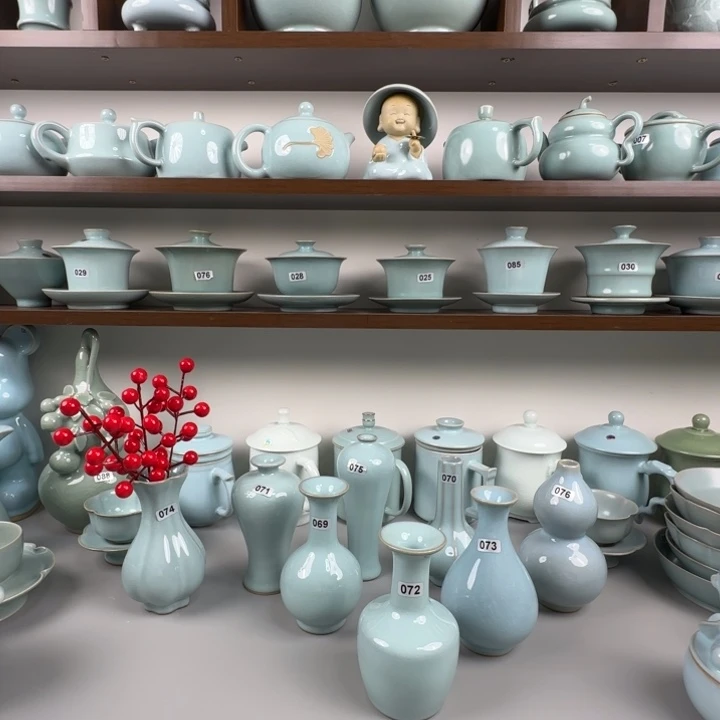 瓷片汝瓷小花瓶圈足烧天青釉微瑕自行备注