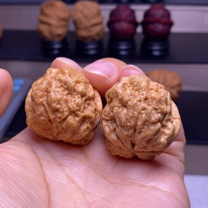 文玩核桃把件血舍利63