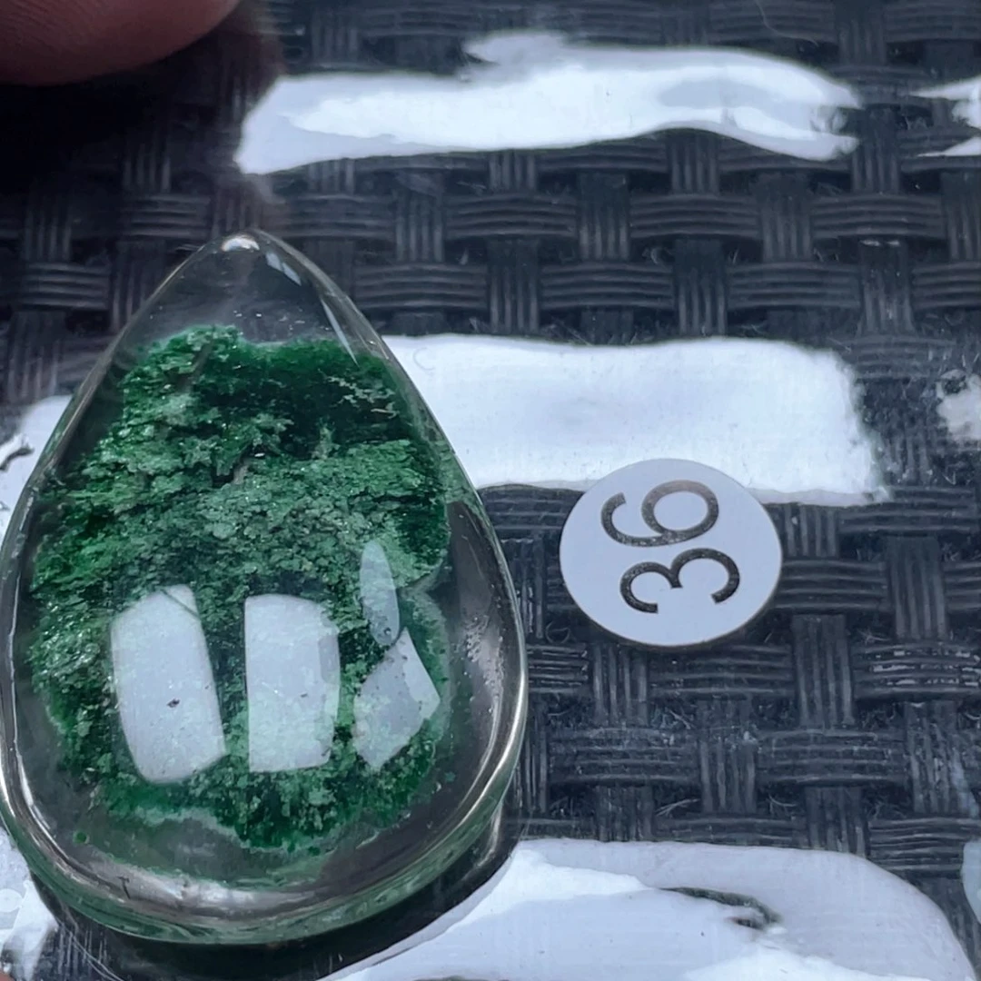 【闪购商品】未镶嵌颈饰水晶老**牙