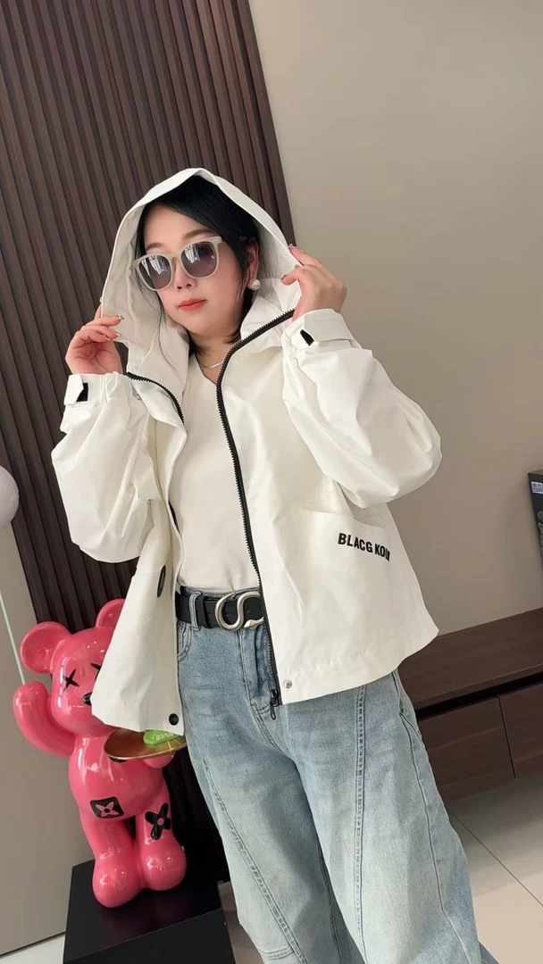 2025 春季百搭连帽短款夹克球服女减龄小个子女生户外冲锋衣