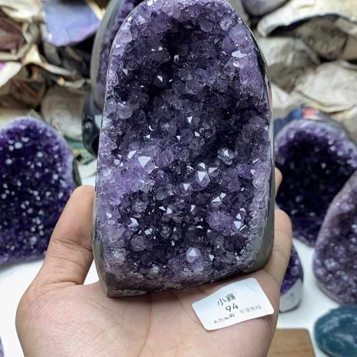 紫晶大型摆件（非配饰）未镶嵌