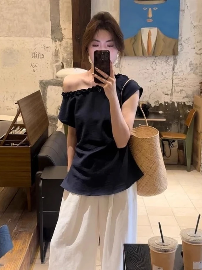 设计感花边斜领露肩短袖t恤女2025夏季新款修身显瘦别致绝美上衣