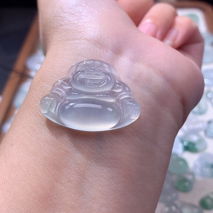 颈饰未镶嵌翡翠冰种佛公