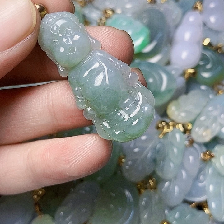 翡翠未镶嵌颈饰天然A货翡翠