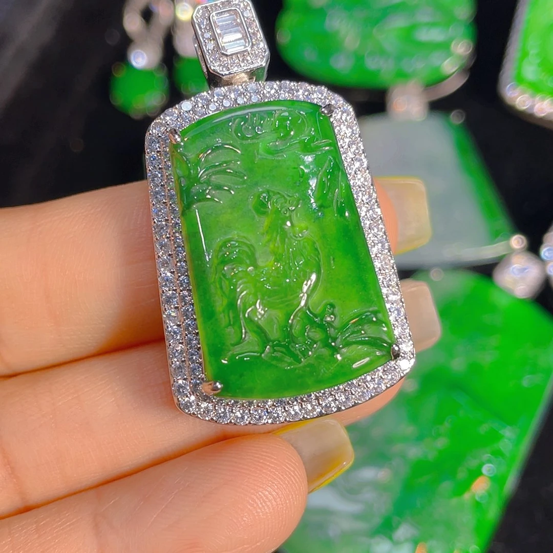 翡翠未镶嵌颈饰天然