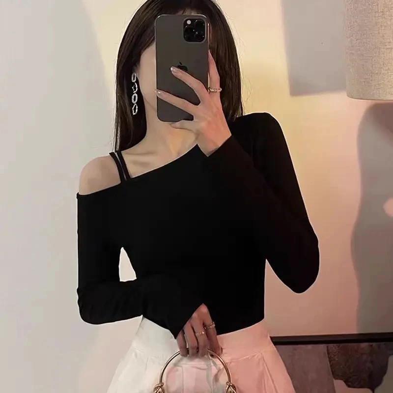 性感辣妹露肩锁骨长袖T恤新款显瘦斜肩上衣设计感一字肩打底衫