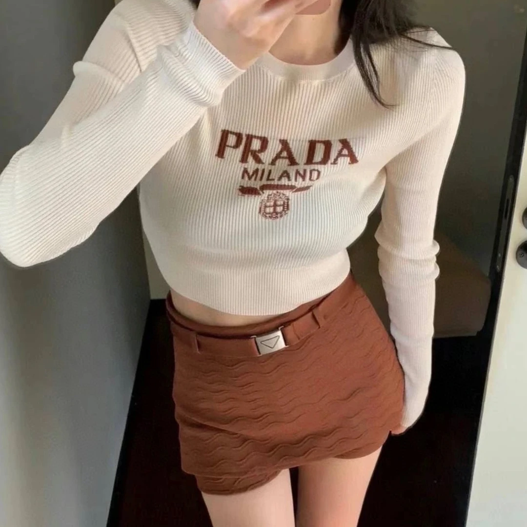 99新 Prada/普拉达 金属腰扣提花迷你短裤 40码 J01801