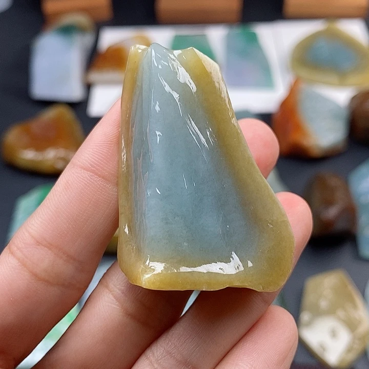 清***v定制翡翠未镶嵌翡翠