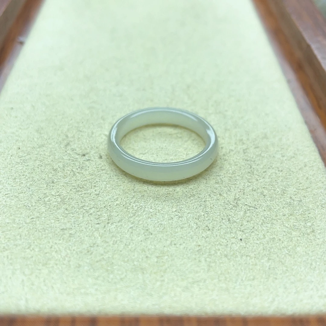 未镶嵌戒指和田玉76暖白细条16.5号