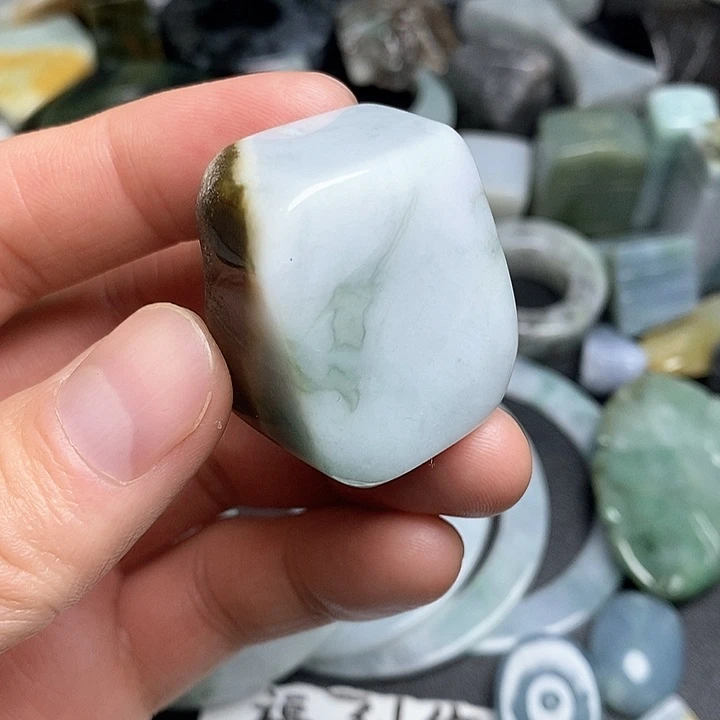 翡翠未镶嵌颈饰天然翡翠91