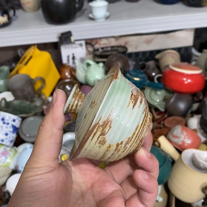 陶瓷艺术品及陶瓷壶