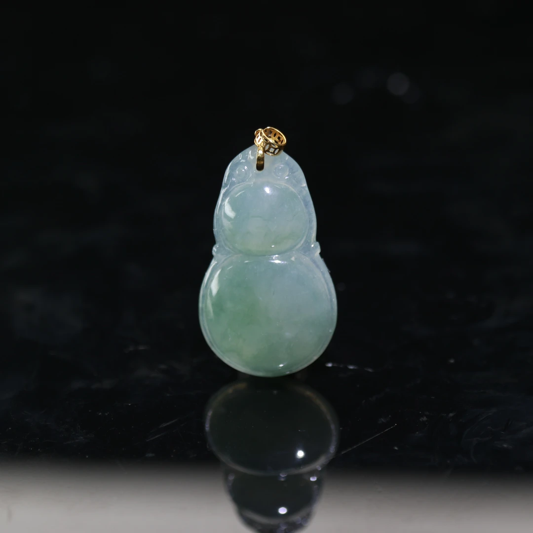 3天然缅甸翡翠A货18k葫芦/100339/上海嘉禾拍卖