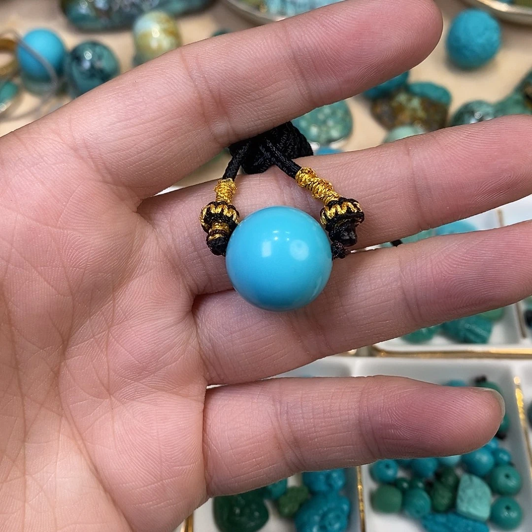 林***窗绿松石未镶嵌圆珠