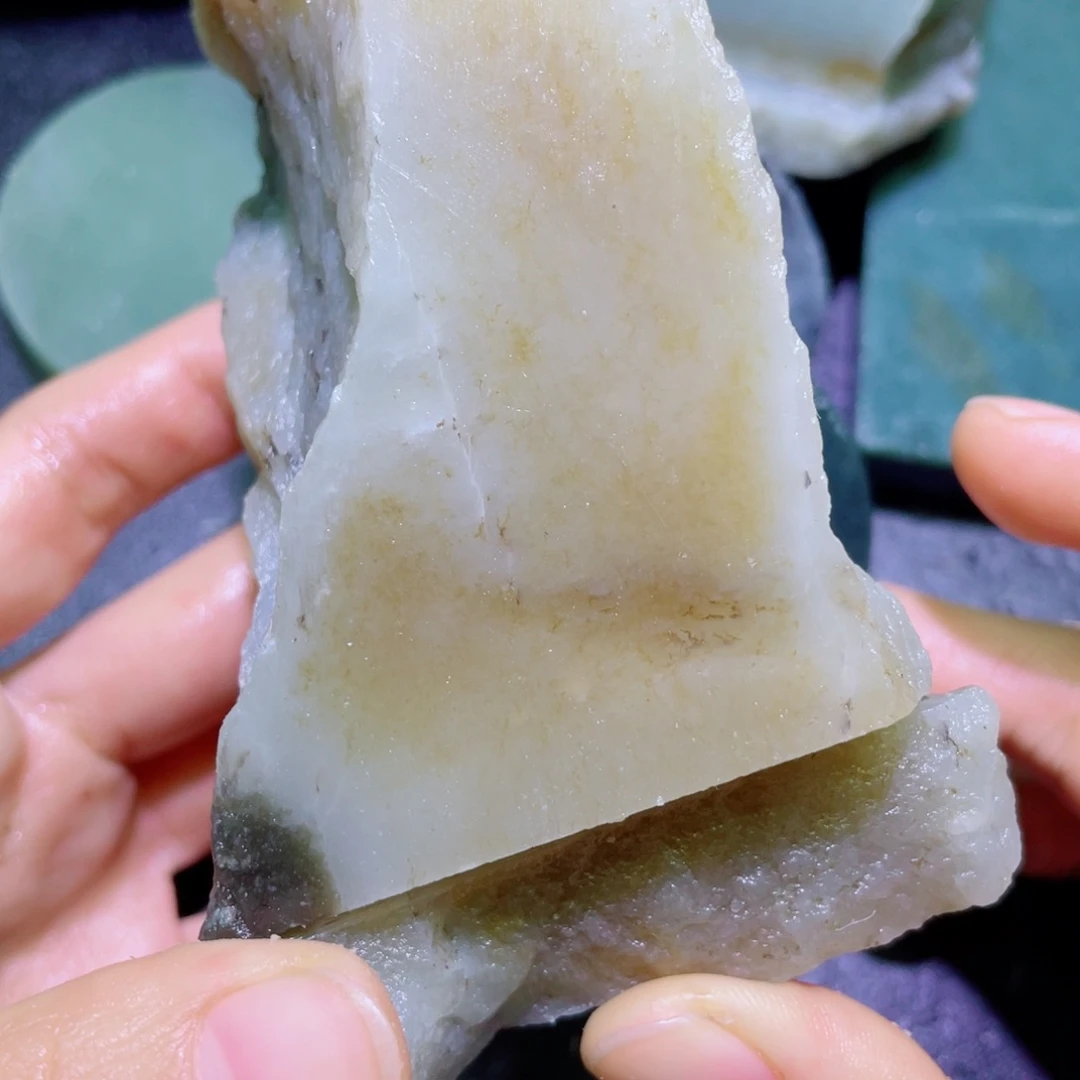 和田玉（糖玉）未镶嵌珠宝半成品