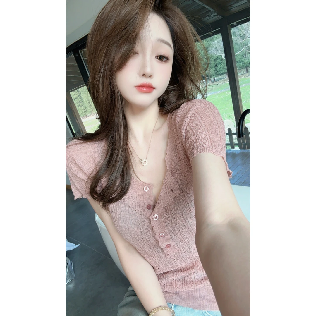 【陈陈私服】洋气设计感镂空上衣凉感减龄修身显瘦短袖小衫25042803